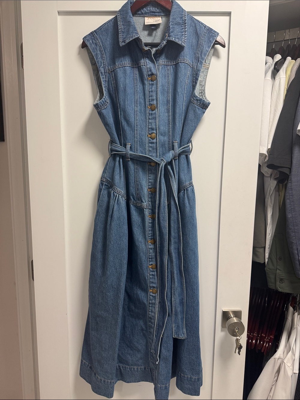 Universal Thread Blue Sleeveless Tie-Waist Denim Midi Dress - Picture 5 of 13